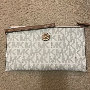 Michael Kors wristlet large